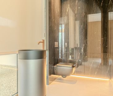 Semi-Detached House in Nueva Andalucía - Photo 3