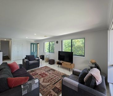 CANAL DUPLEX WITH PONTOON - Photo 1