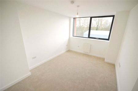 Wellington Rd North, Heaton Norris, Stockport, SK4 2DZ - Photo 4