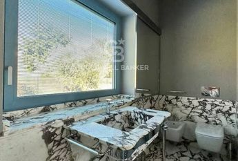 via crociale, Pietrasanta, Tuscany 55045