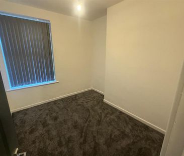 6 bedroom house to rent - Photo 4