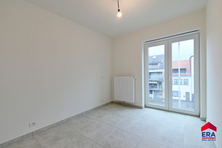 Te huur: modern appartement in centrum Eeklo - Foto 2