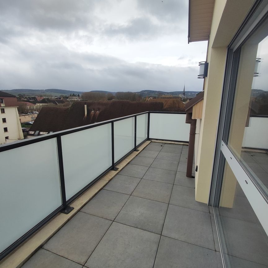 Location Appartement 3 pièces 101m² BEAUNE 21200 - Photo 1