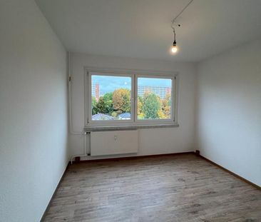 FRISCH SANIERTE 3-ZIMMER WOHNUNG - Moderne EBK/Bad & Balkon - Foto 1