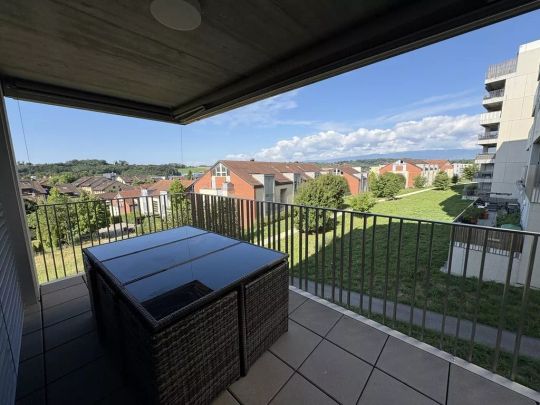 Logement avec spacieux balcon - Photo 1