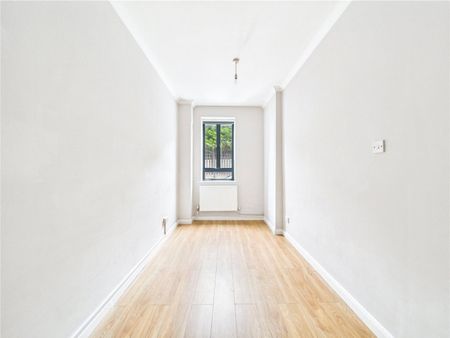 The Parade, - Photo 3