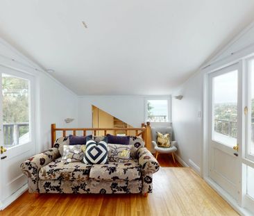 9 Korimako Road, Days Bay - Photo 2