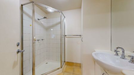 One-bed apartment in College square! - Photo 2