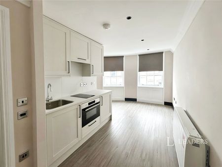 apartment to rent 27-28 Belvedere Terrace, Brighton, East Sussex, BN1 - Photo 2