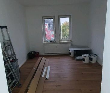 Frisch sanierte 4 Zimmer Wohnung mit Küche - Foto 1