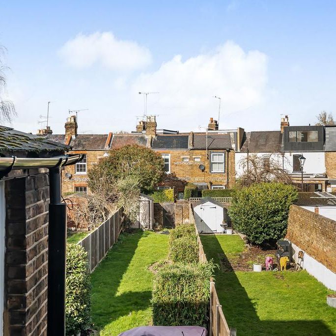 2 bedroom terraced house to rent - Photo 1