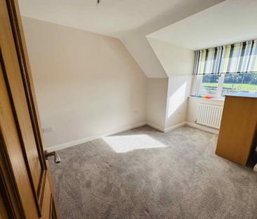 4 bedroom detached house to rent - Photo 6