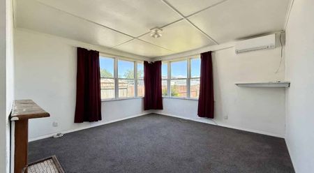 3 Bedroom House in Masterton - Photo 5