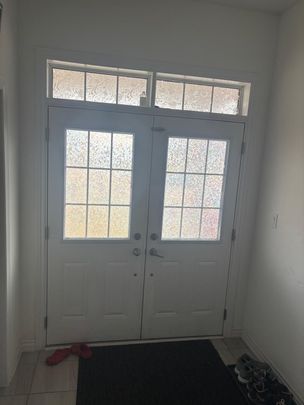 For Lease - 2300 Grainger Loop, Innisfil, Ontario - Photo 1