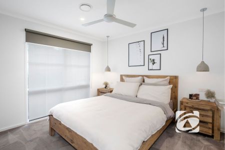 MODERN AND COMFORTABLE HOME - Photo 3