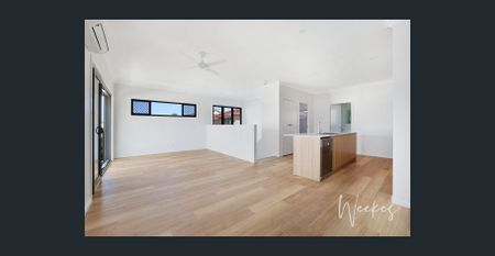 INNER CITY LIVING! - Photo 2