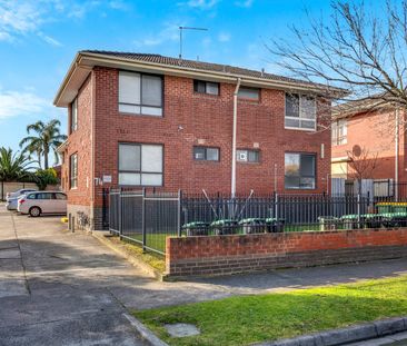 4/74 King William Street, Reservoir VIC 3073 - Photo 2