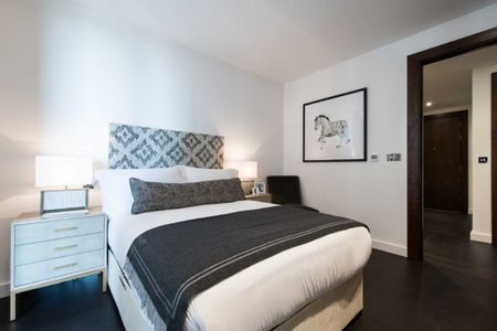 Charles Clowes Walk, London, SW11 - Photo 3