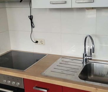 schöne 2 Zimmer Wohnung mit Balkon am Westpark - Photo 3