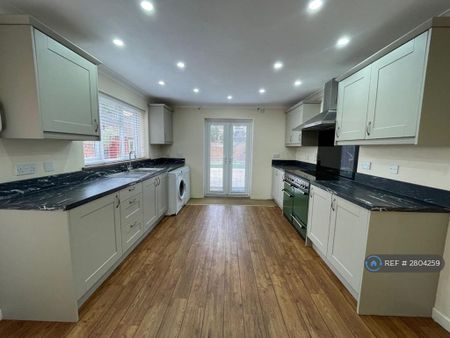 3 bedroom bungalow to rent - Photo 4