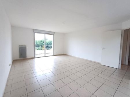 location Appartement T4 DE 84.19m² À MERVILLE - Photo 3