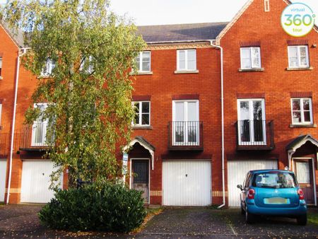 3 bedroom terraced house to rent - Photo 2
