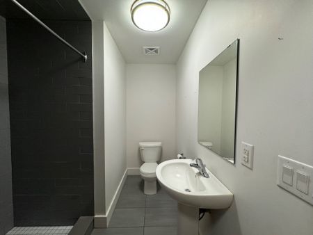 For Lease - 2870 Dundas Street Unit# 213, Toronto, Ontario - Photo 5