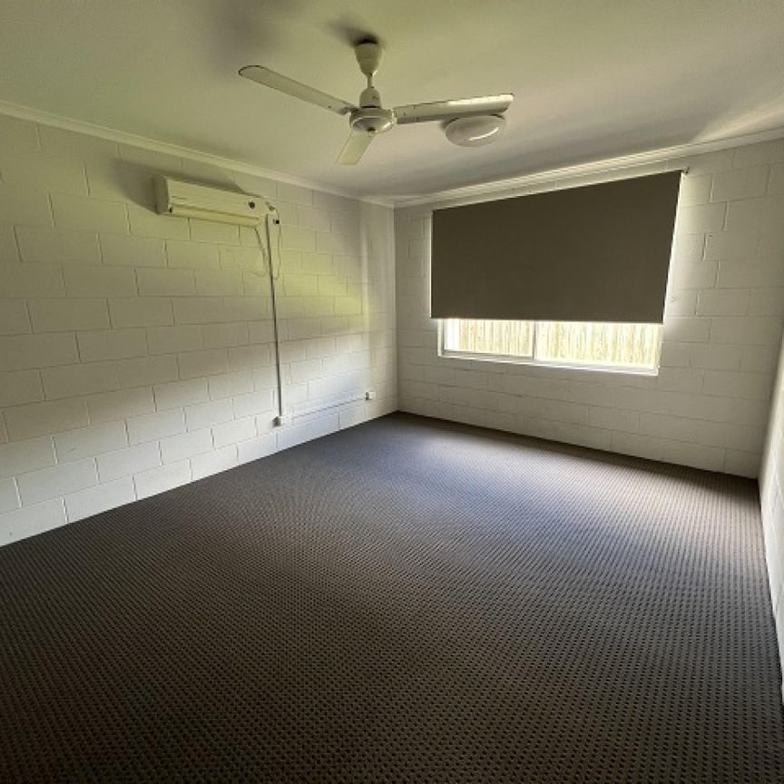 Charming 2 Bedroom Unit in Prime Location - Photo 1