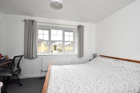 2 bedroom semi-detached house to rent - Photo 2