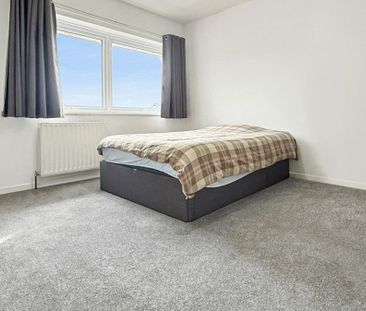 2 bedroom property to rent - Photo 1