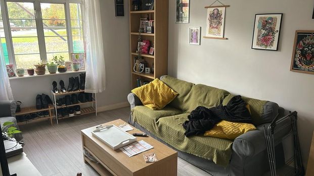 2 bedroom flat to rent - Photo 1