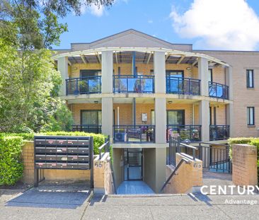 Stylish Apartment in a Prime Pendle Hill Location - Photo 2