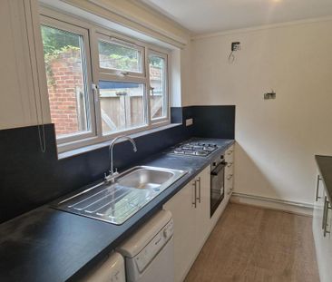 2 bedroom ground floor maisonette to rent - Photo 1
