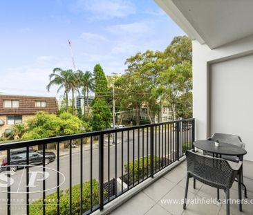 FULLY FURNISHED STUDIO WITH BALCONY - Photo 5