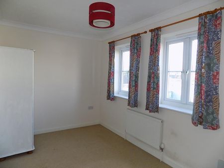 2 bedroom terraced house to rent - Photo 4