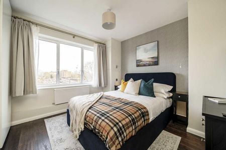 3 bedroom flat to rent - Photo 4