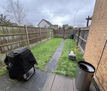 2 bedroom semi-detached house to rent - Photo 6