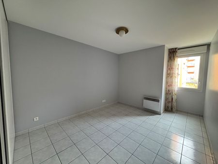 Location Appartement 4 pièces 99m² - Photo 5