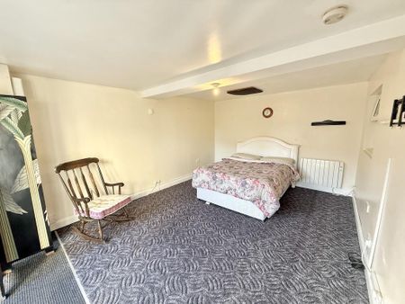 1 bedroom ground floor flat to rent - Photo 2