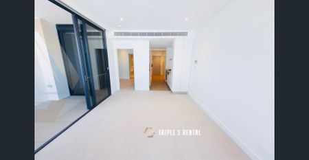 Rhodes Central Sunny Apartment with Car Park - Photo 2