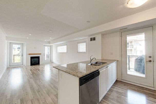 For Lease - 2 Cove Court Unit# 208, Collingwood, Ontario - Photo 1