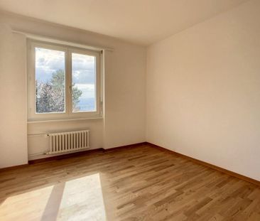 Appartement rénové de 3 pièces au 6ème étage - Photo 5