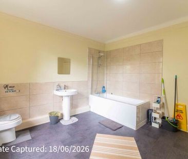 Room 2, Rawcliffe Holt, Rawcliffe Lane - Photo 2