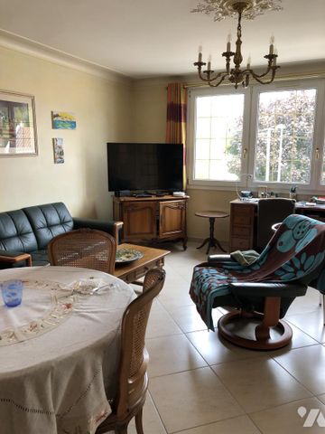 A LOUER MEUBLE SAINT SEBASTIEN SUR LOIRE T3 meublé dans maison individuelle - Photo 4