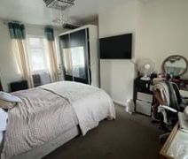 Lindsay Avenue - Photo 5