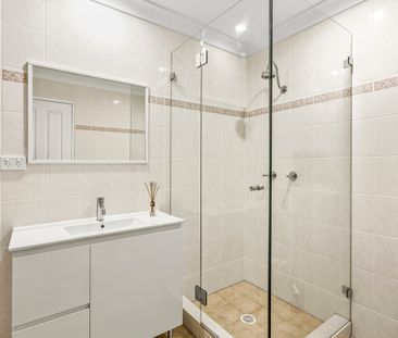 Sunlit, Stylish & Central Apartment - Photo 4