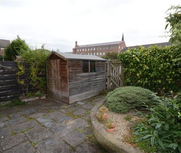 2 bedroom flat to rent - Photo 4