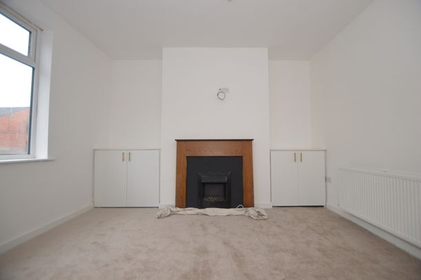 2 Bedroom Terraced House - Photo 1