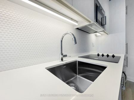 For Lease - 286 Main Street Unit# 2705, Toronto, Ontario - Photo 5