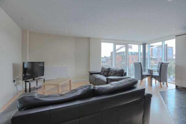 5 bedroom apartment to rent - Photo 1